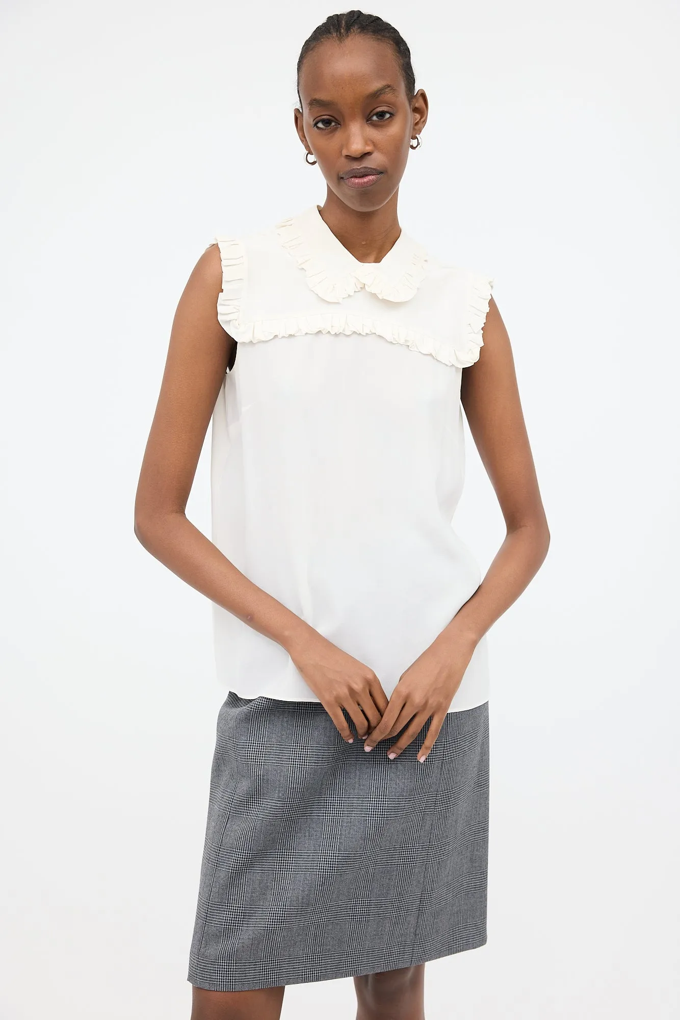2017 Silk Sleeveless Ruffle Blouse