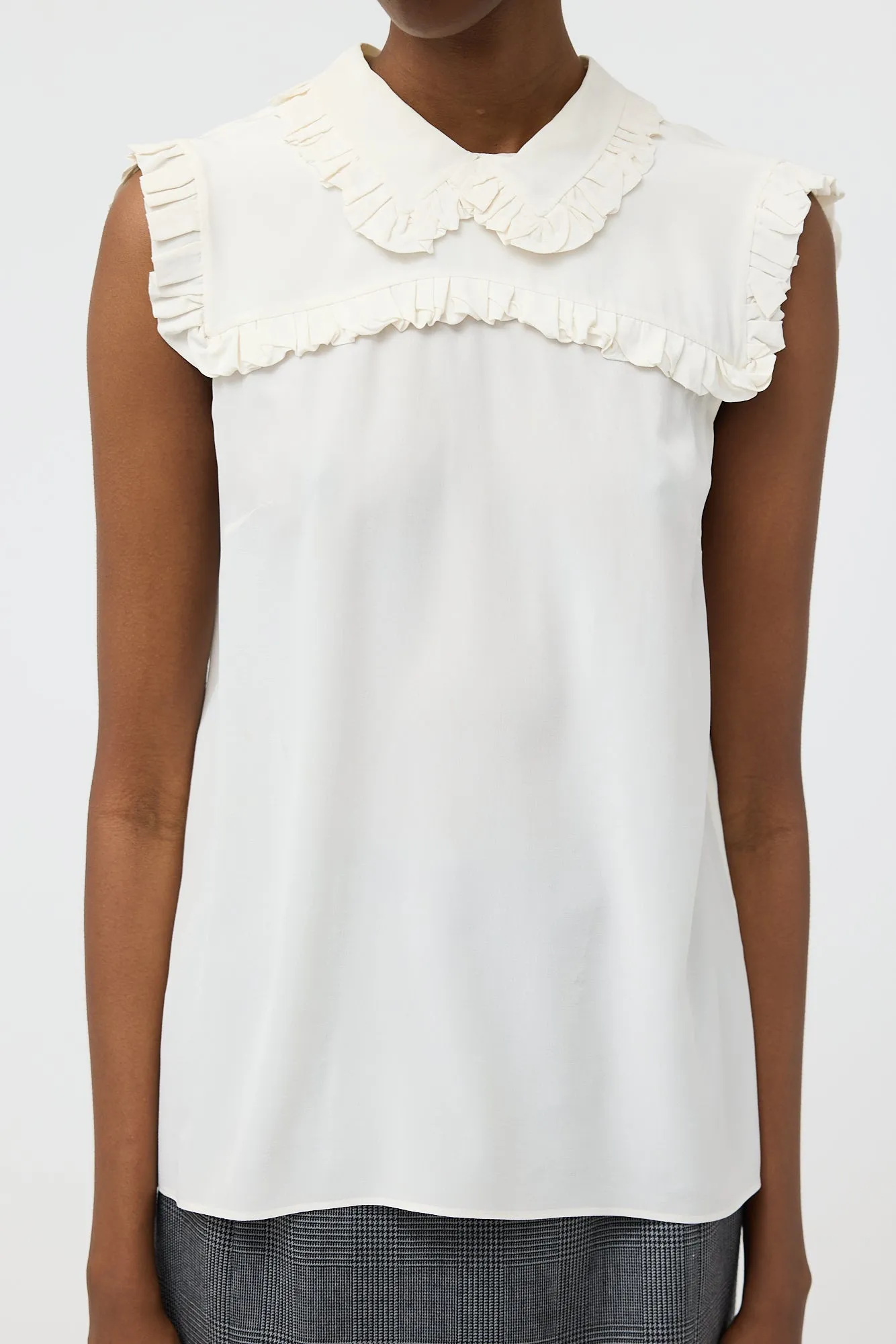 2017 Silk Sleeveless Ruffle Blouse