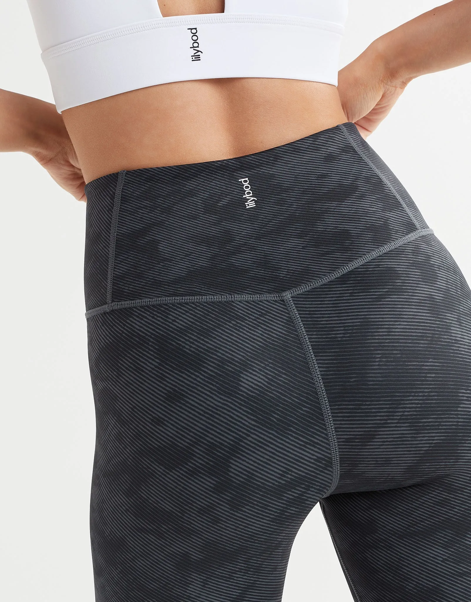 ASTRID Ultra-Core - Black Stucco