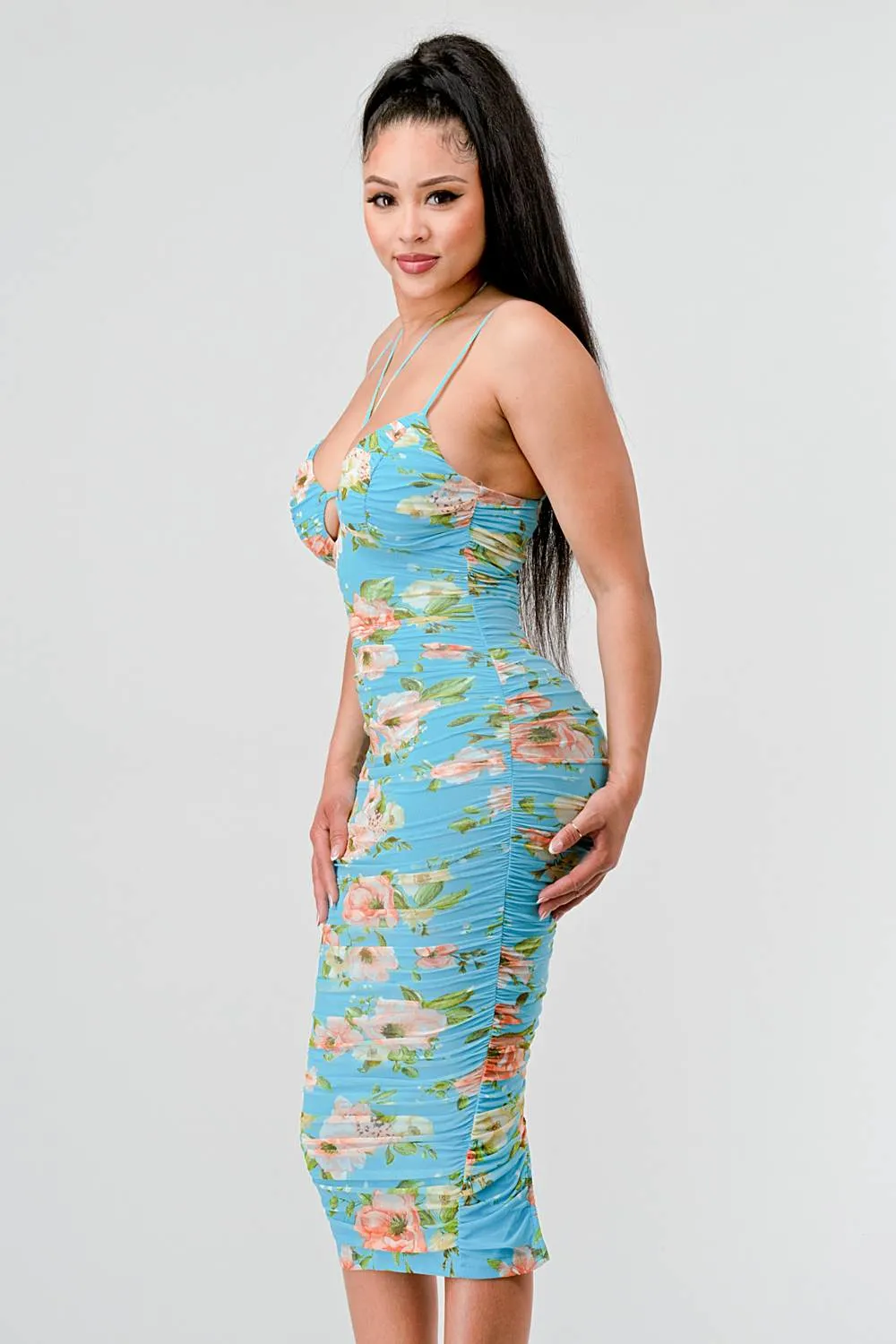 FLORAL MESH PRINT BACK SLIT RUCHED MIDI DRESS