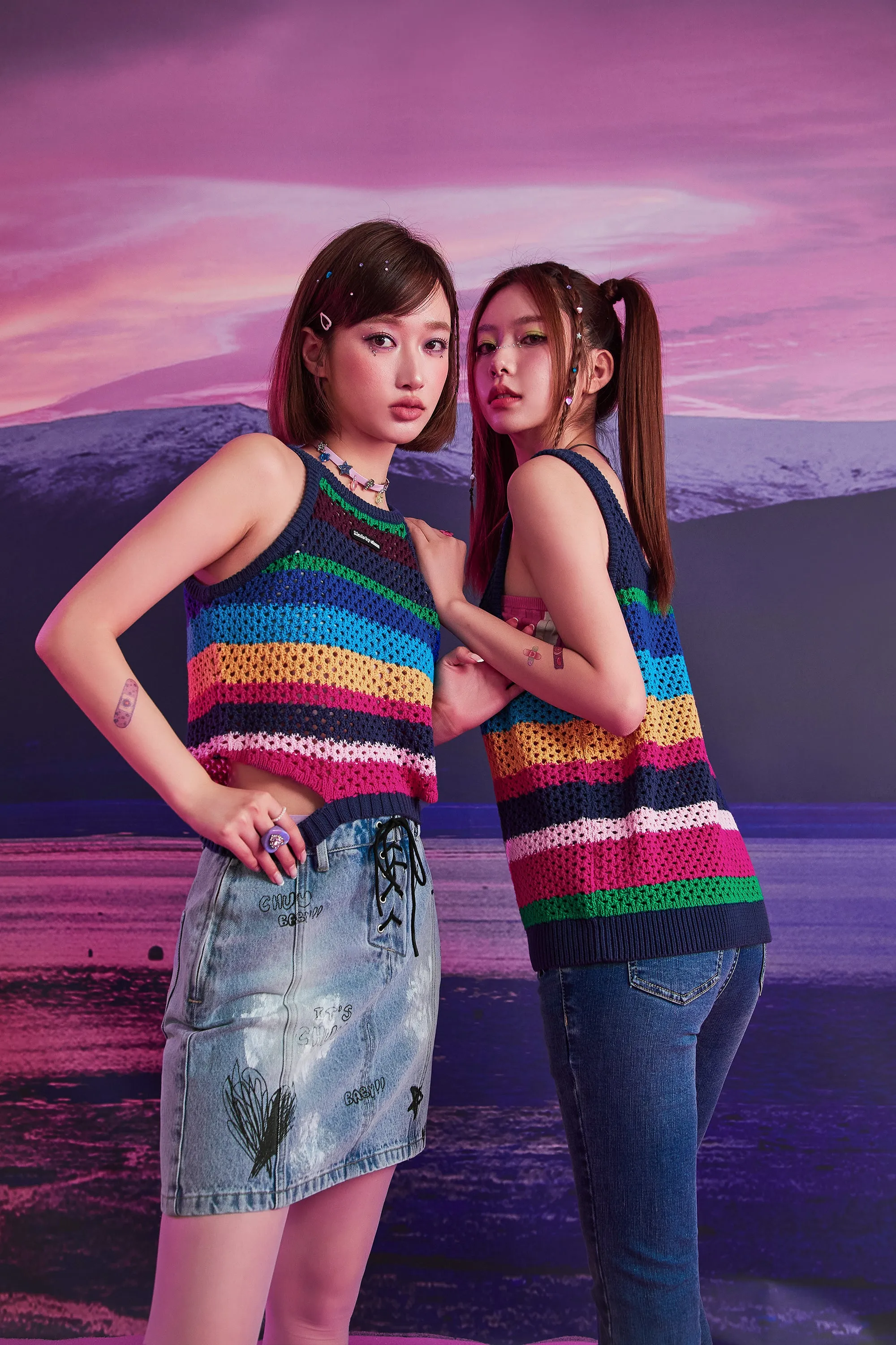 Logo Rainbow Knit Sleeveless U-Neck Top