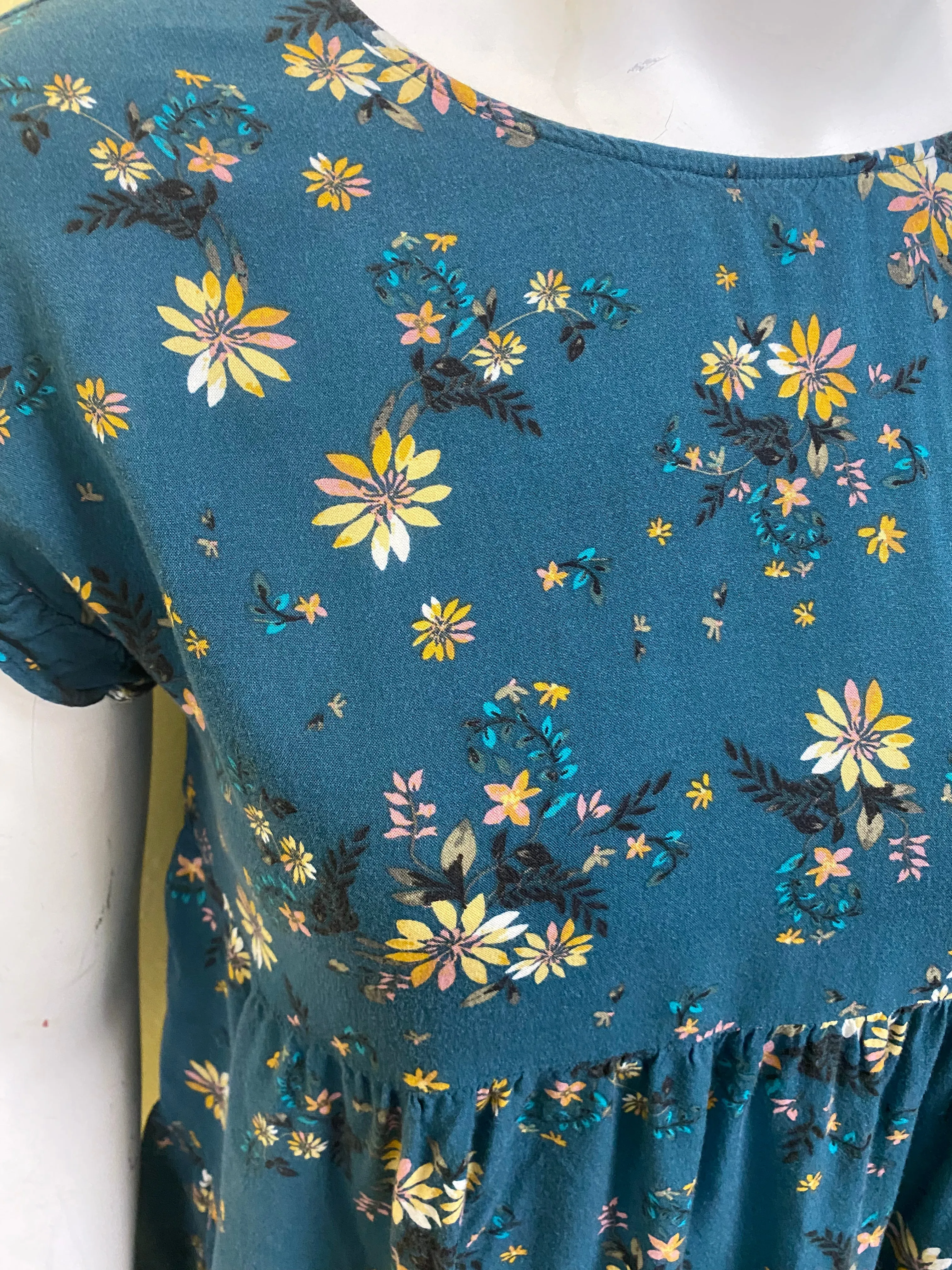 Maurices Green Tops, Large