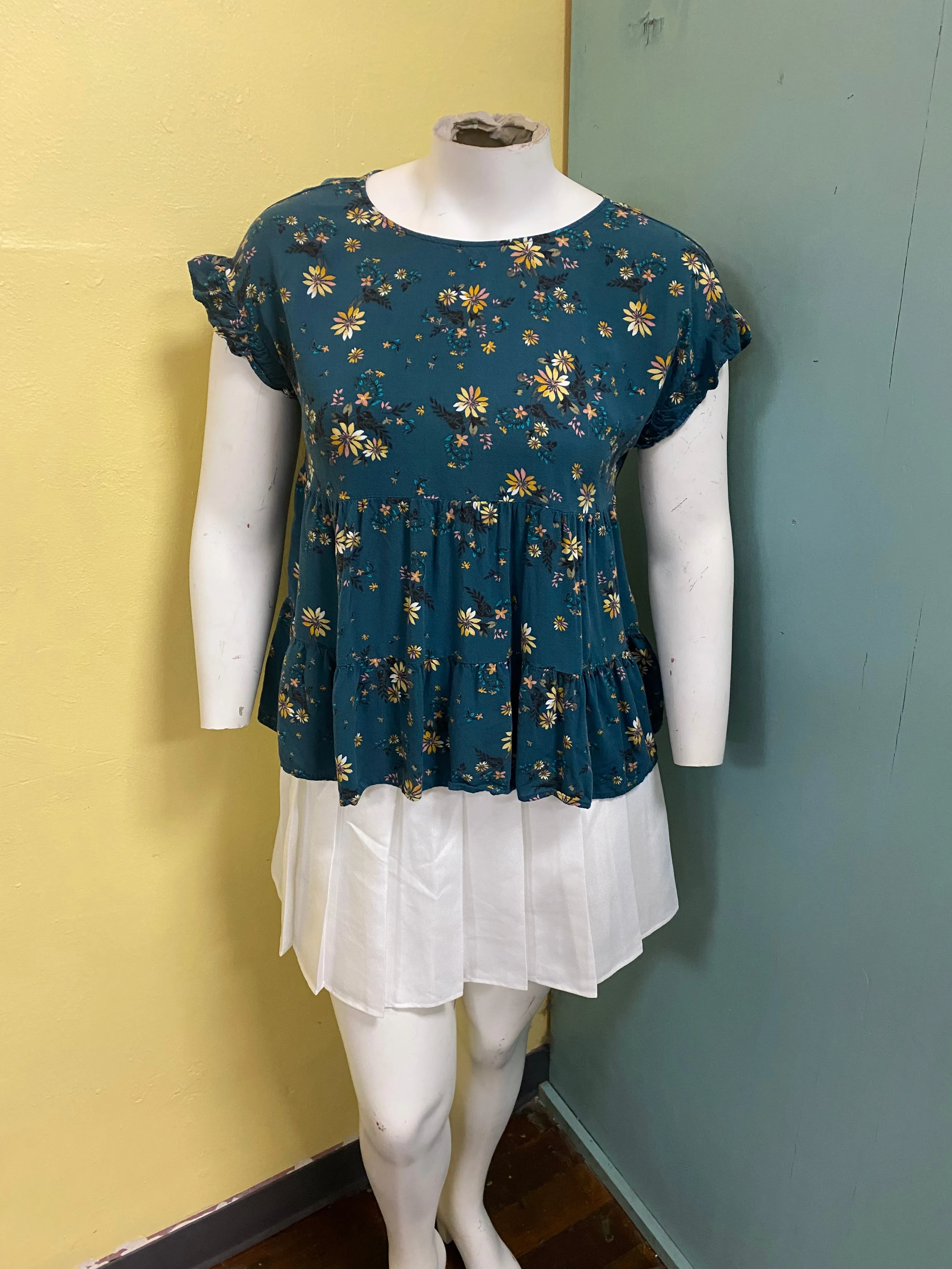 Maurices Green Tops, Large