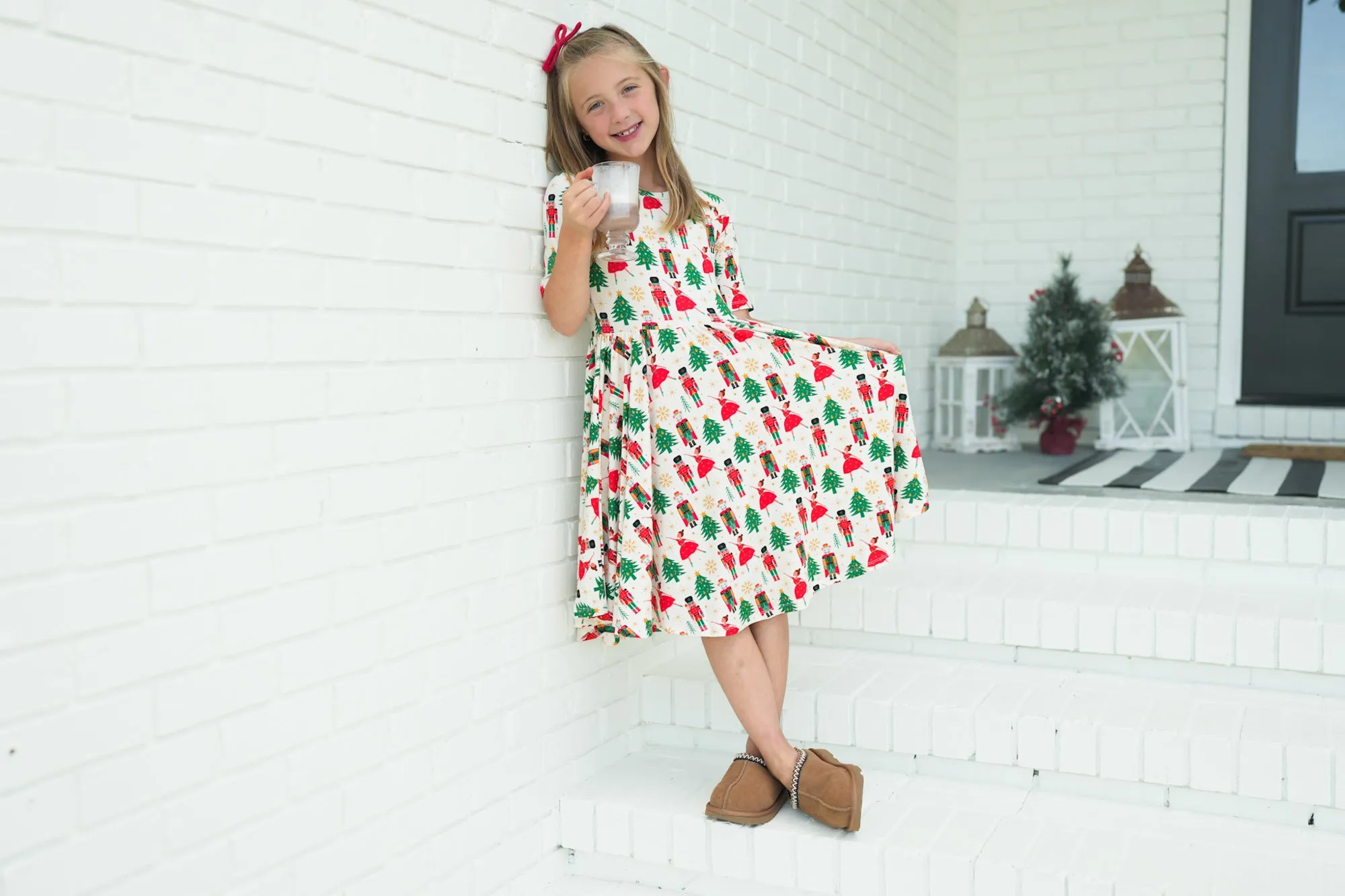 MID SLEEVE TWIRL- Nutcracker