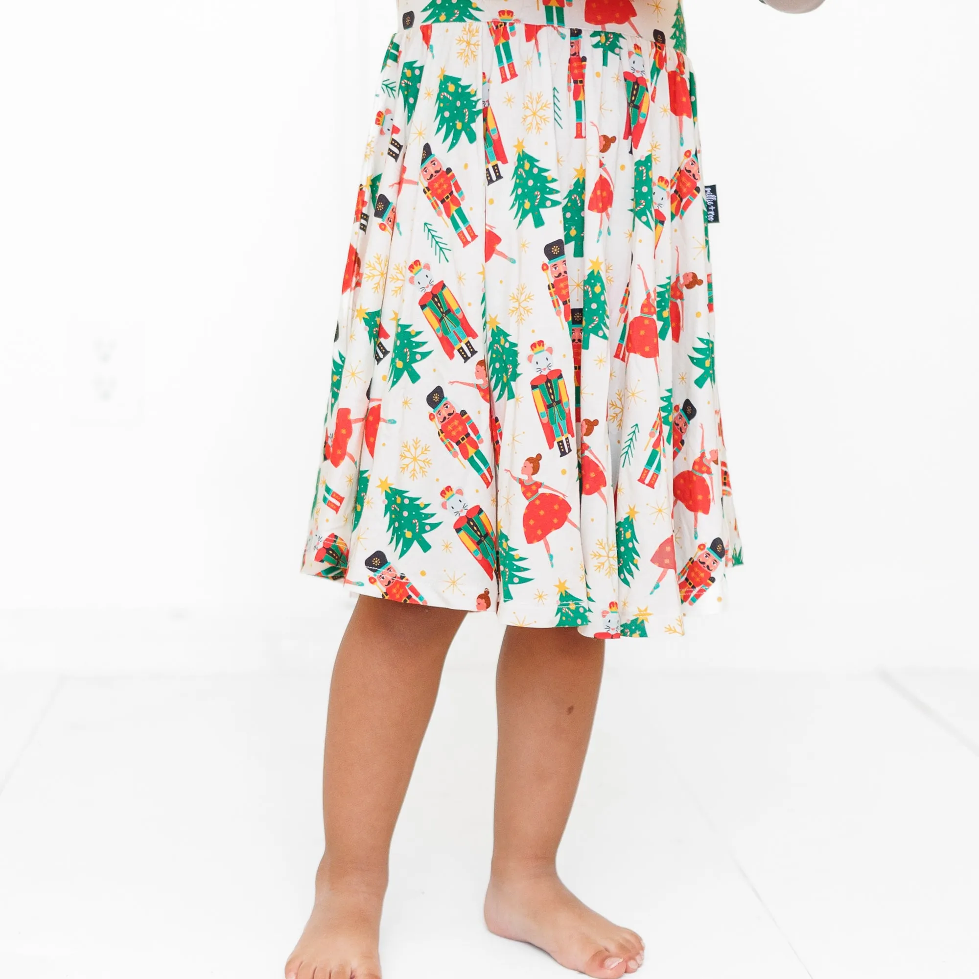 MID SLEEVE TWIRL- Nutcracker