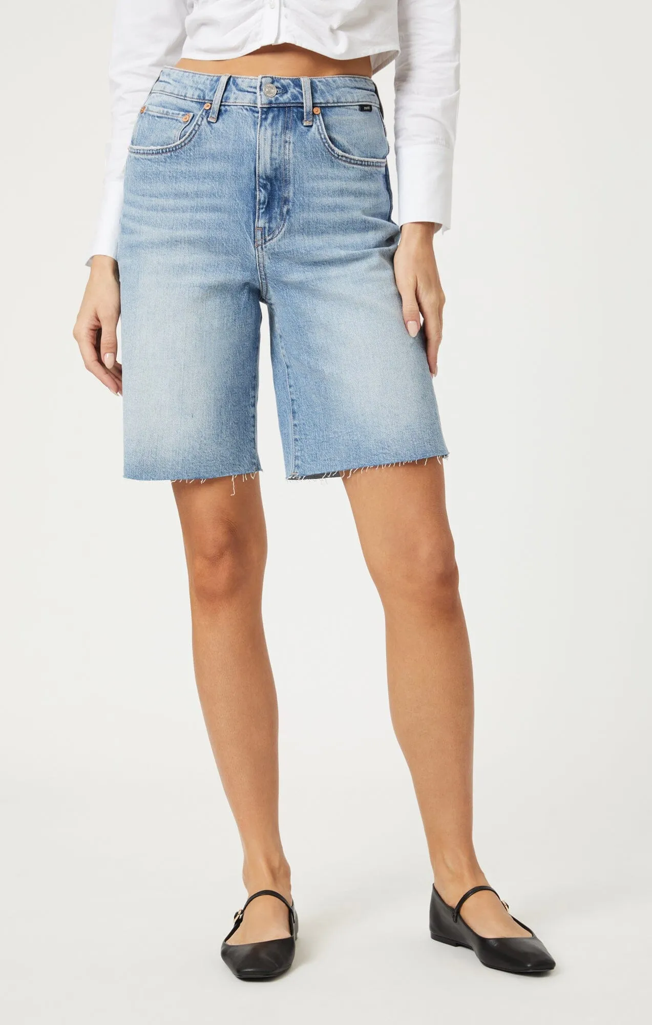 SELINA SHORTS IN LIGHT USED RECYCLED BLUE