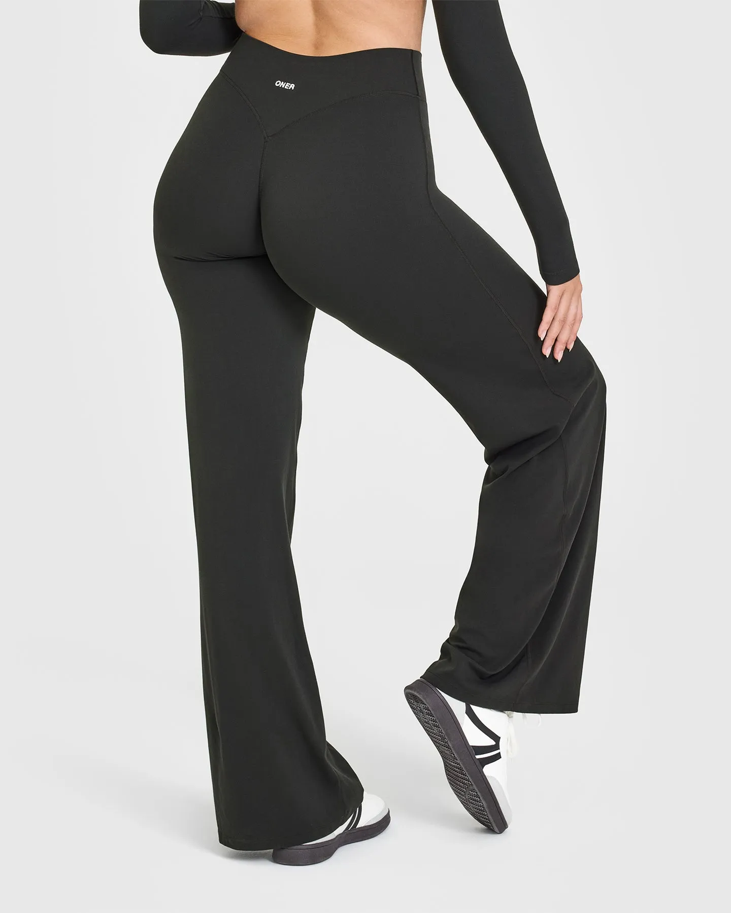 SoftMotion Straight Leg Bottoms | Soft Black