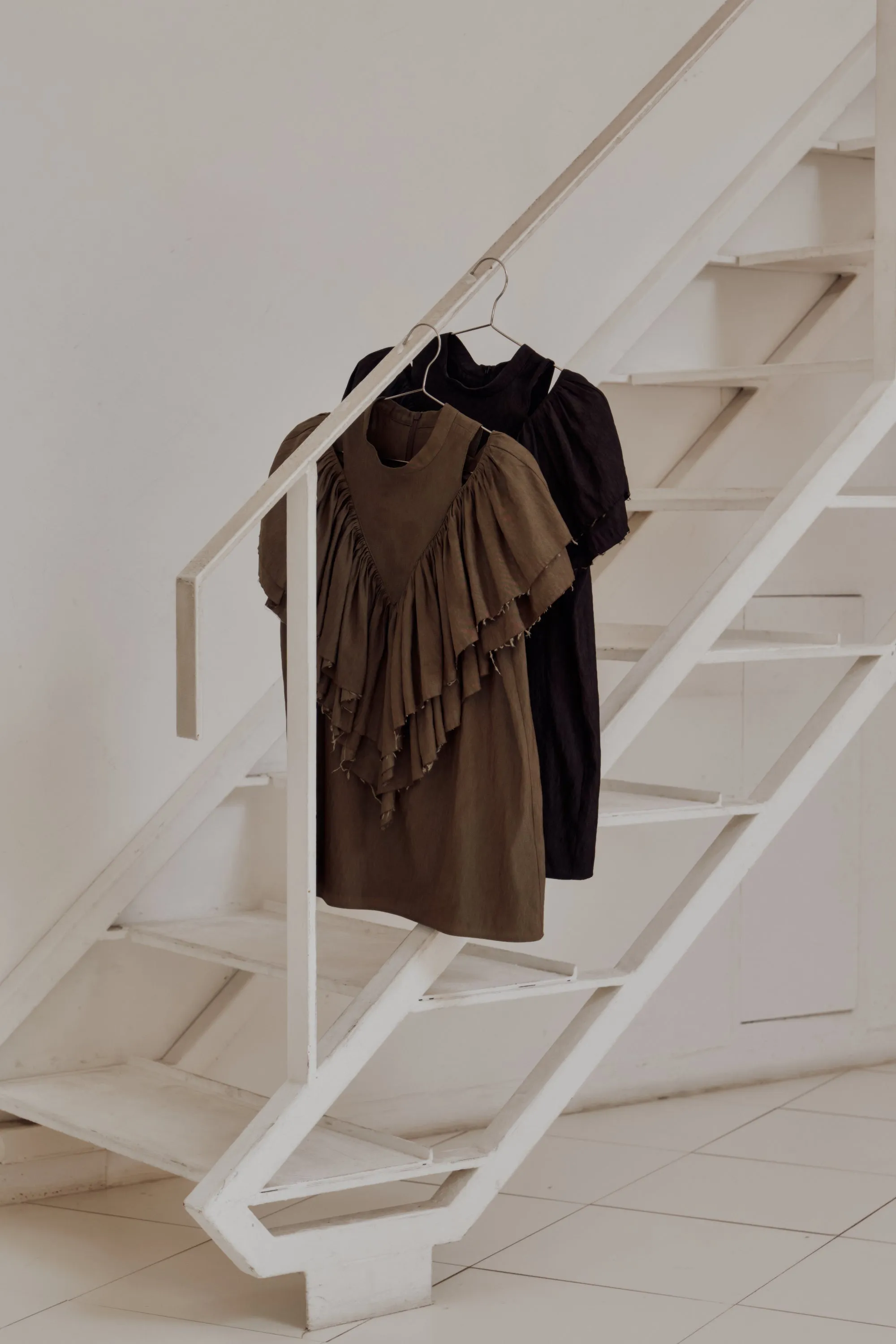 volume ruffle tops