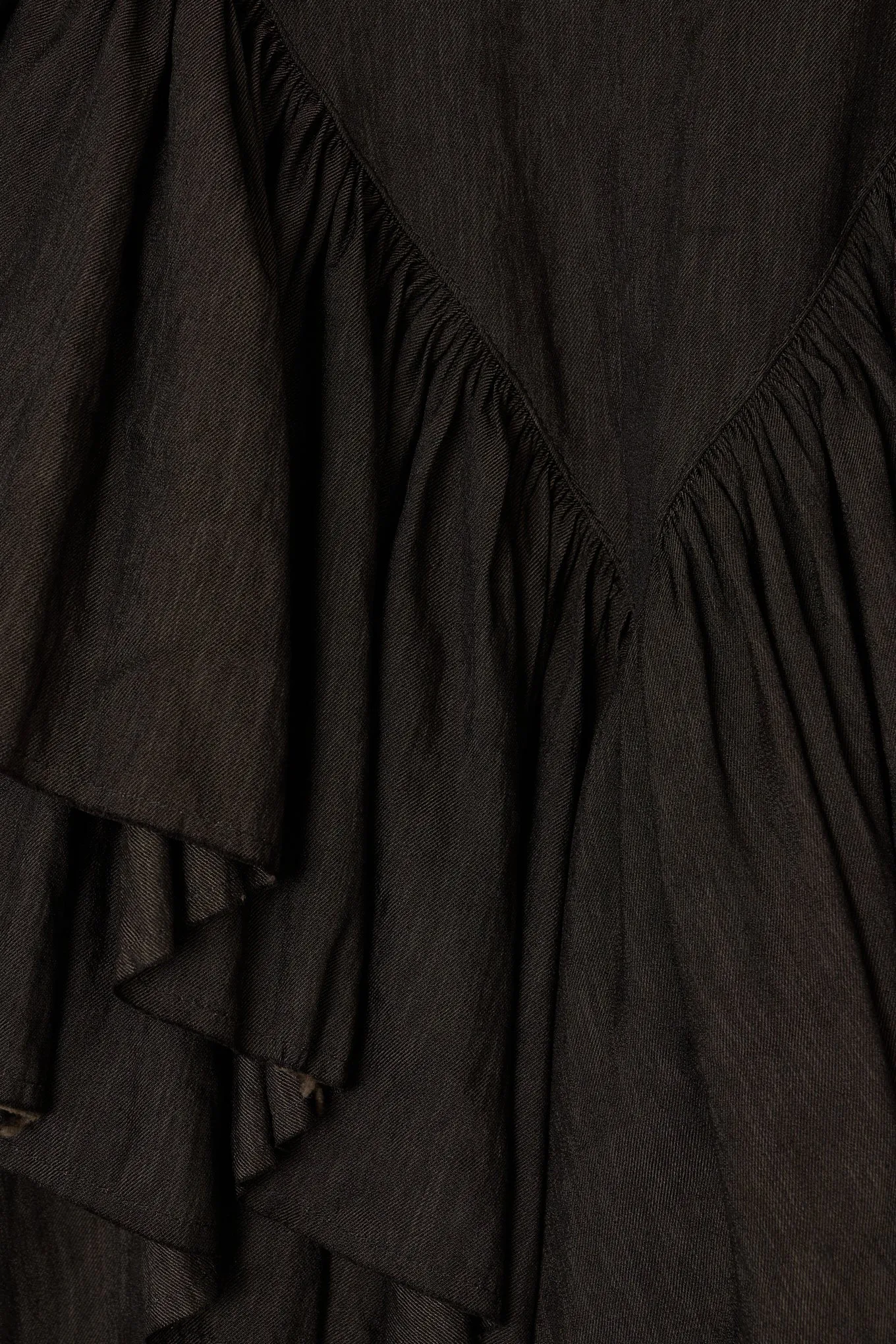 volume ruffle tops