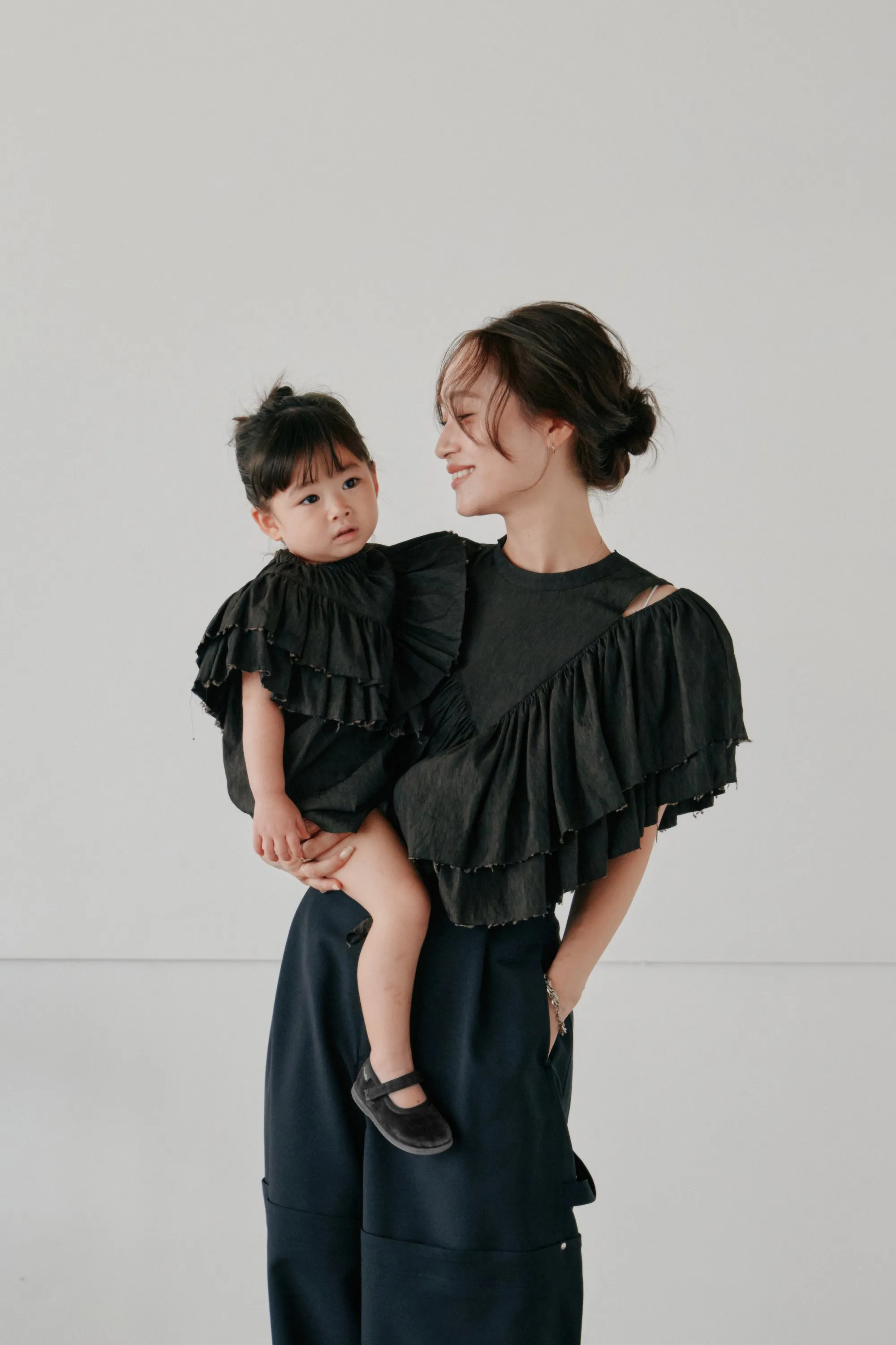 volume ruffle tops